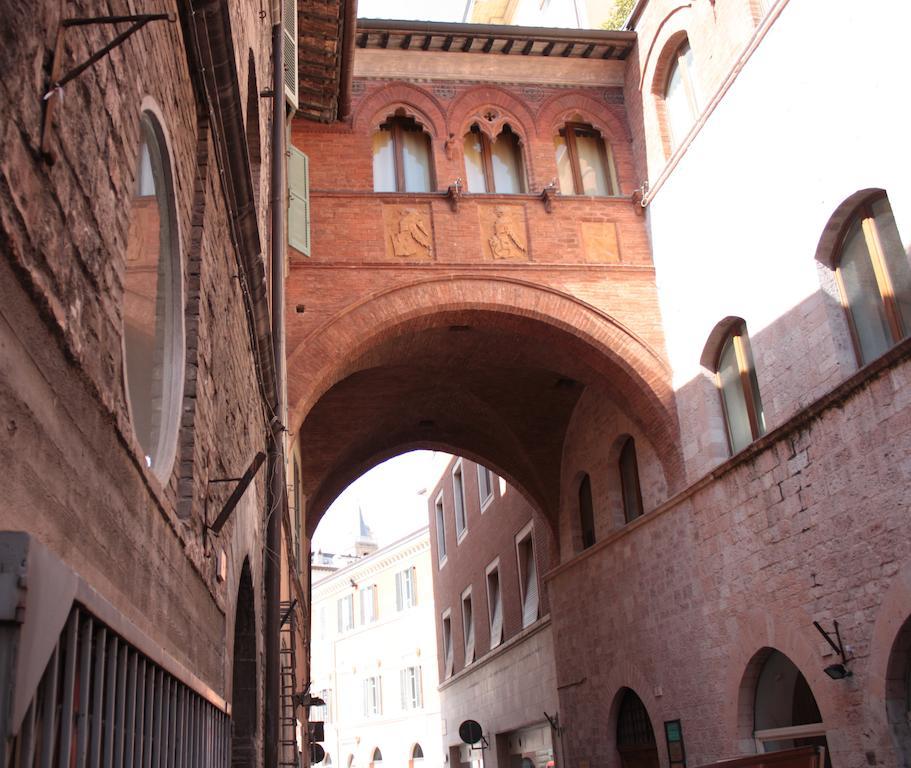 Affittacamere Arco Polinori Foligno Exterior foto
